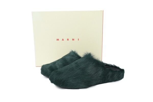 marni_long_hair_calfskin_fussbett_sabot_deep_green_sbmr000600p412200v78_1B94D5486F115.jpg Marni Long-hair Calfskin Fussbett Sabot Deep Green SBMR000600P412200V78