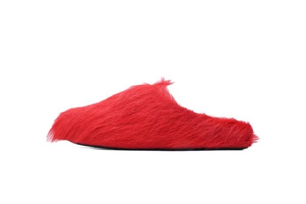 marni_long_hair_calfskin_fussbett_sabot_red_sbms004601p412200r66_1B94D61195513.jpg Marni Long-hair Calfskin Fussbett Sabot Red SBMS004601P412200R66