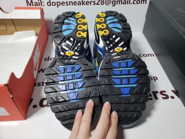 nike_air_max_plus_og__hyper_blue___nike_tn__185DE291B6013-scaled-1.jpg Nike Air Max Plus OG 'Hyper Blue' (Nike Tn)