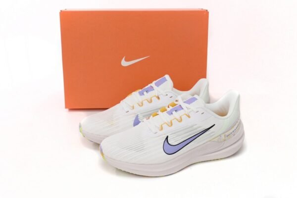 nike_air_winflo_9_white_light_blue_dr8802_100_18B1F239FE81F.jpg Nike Air Winflo 9 White Light Blue DR8802-100