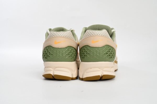 nikeair_zoom_vomero_5_beige_green_fq6868_181_196CA7516C819.jpg Nike Air Zoom Vomero 5 Beige Green FQ6868-181
