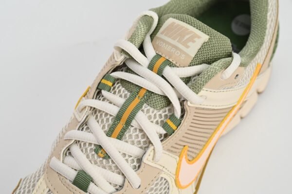 nikeair_zoom_vomero_5_beige_green_fq6868_181_196CA75199418.jpg Nike Air Zoom Vomero 5 Beige Green FQ6868-181