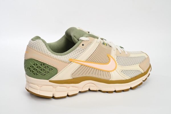 nikeair_zoom_vomero_5_beige_green_fq6868_181_196CA751EEF16.jpg Nike Air Zoom Vomero 5 Beige Green FQ6868-181