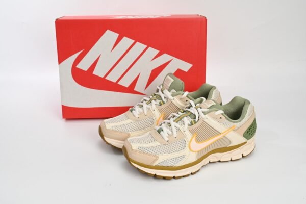 nikeair_zoom_vomero_5_beige_green_fq6868_181_196CA751F3816.jpg Nike Air Zoom Vomero 5 Beige Green FQ6868-181