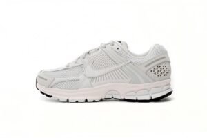 nikeair_zoom_vomero_5_grey_bv1358_001_196C9CA28EA1C.jpg Nike Air Zoom Vomero 5 Grey BV1358-001