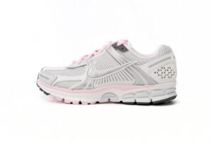 nikeair_zoom_vomero_5_pink_fn3695_001_196CA608EFD15.jpg Nike Air Zoom Vomero 5 Pink FN3695-001