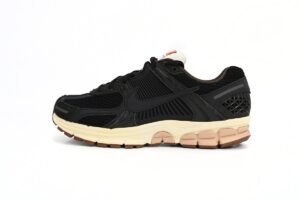 nikeair_zoom_vomero_5_pure_black_fd0533_010_196CA88834611.jpg Nike Air Zoom Vomero 5 Pure Black FD0533-010