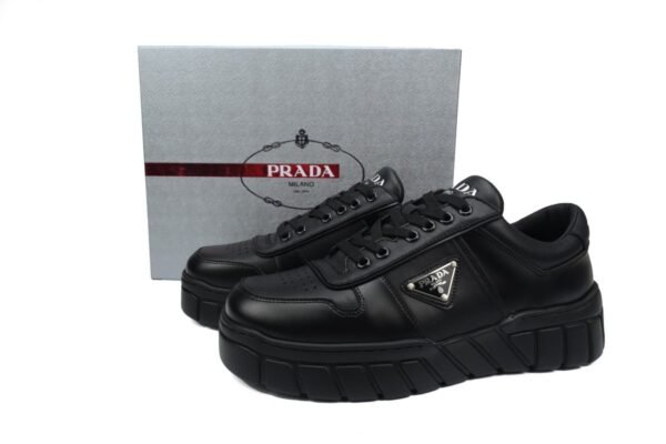 Prada Low-Top Sneakers Serrated Black
