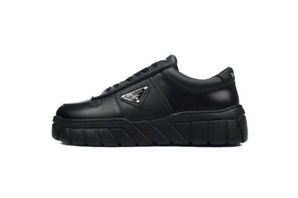 Prada Low-Top Sneakers Serrated Black