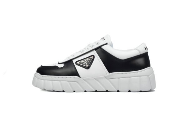 prada_low_top_sneakers_serrated_black_and__white_1B0DBBD890D1E.jpg Prada Low-Top Sneakers Serrated Black And White