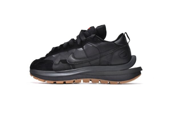 Sacai x Nike Vaporfly Black and Gum DD1875-001