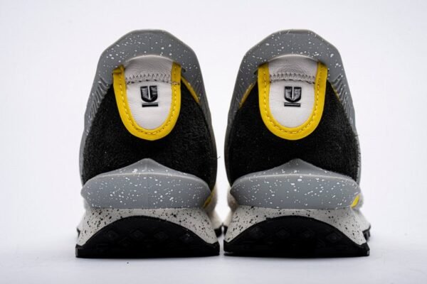 Undercover x Nike Waffle Dbreak Light GreyYellow  BV4594-700