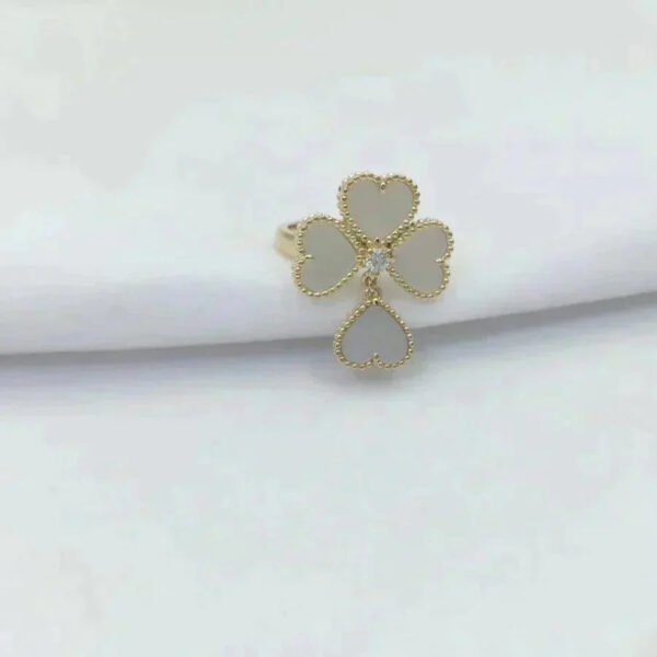 [Eternal Jewelry]SWEET CLOVER WHITE MOP RING